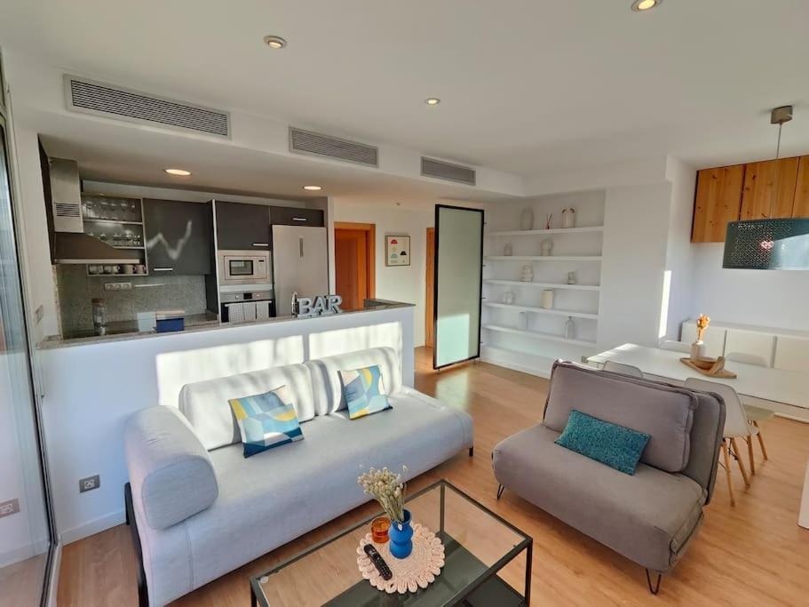 Large Terrace Luxury Apartment Sant Adria de Besos Eksteriør bilde